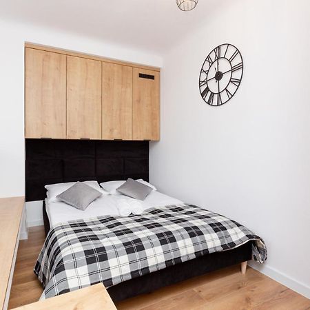 City Center Mezzanine Studio Chmielna By Noclegi Renters Warszawa Eksteriør billede
